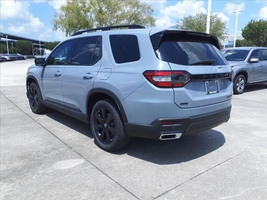 2025 Honda Pilot Black Edition photo 1