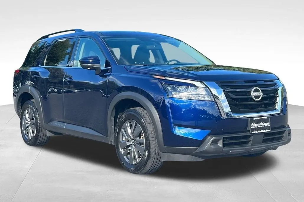 2025 Nissan Pathfinder SV photo 1