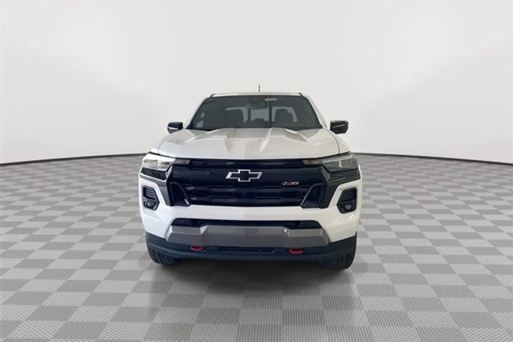 2026 Chevrolet Colorado Z71 photo 1