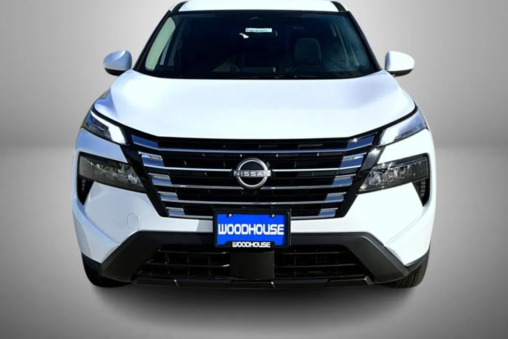 2026 Nissan Rogue SV photo 1