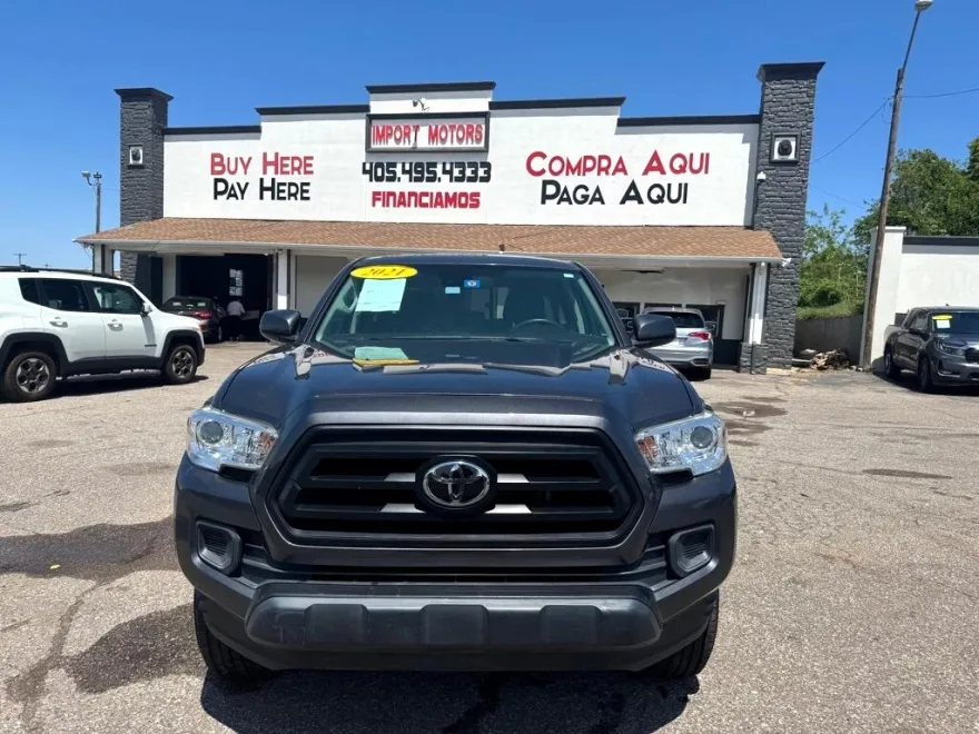 2021 Toyota Tacoma SR5 Double Cab photo 2
