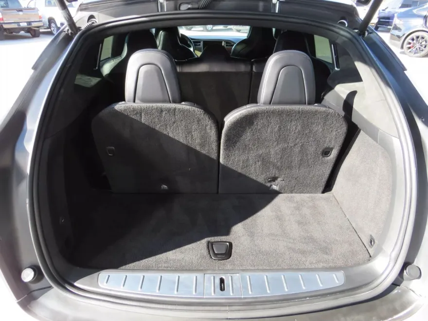 2017 Tesla Model X 100D photo 26