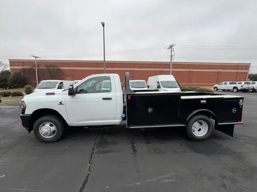 2024 Ram 3500 Tradesman photo 1
