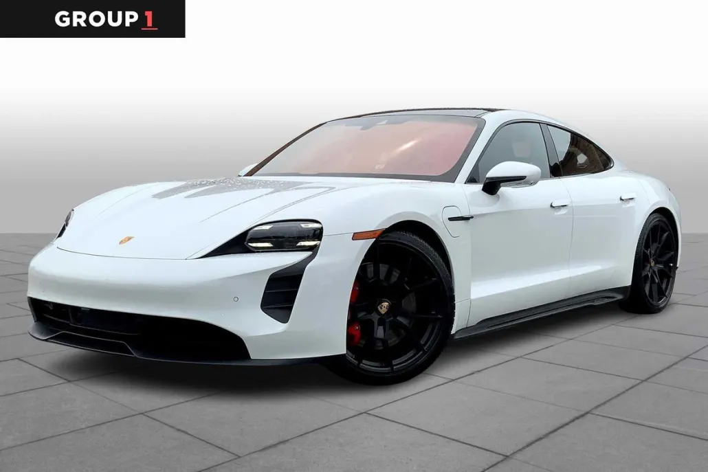 2022 Porsche Taycan GTS photo 1