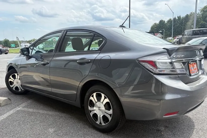 2013 Honda Civic Hybrid photo 1