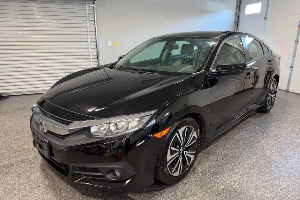 2016 Honda Civic EX-L photo 1