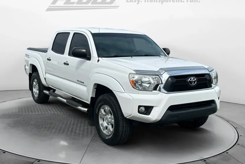 2015 Toyota Tacoma Base V6 photo 1