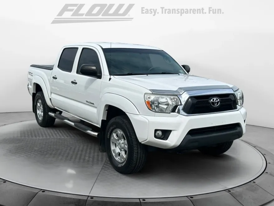2015 Toyota Tacoma Base V6 photo 1
