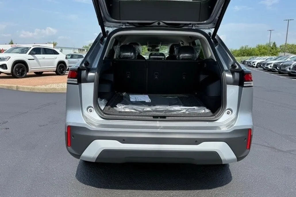 2025 Volkswagen Tiguan SE photo 1