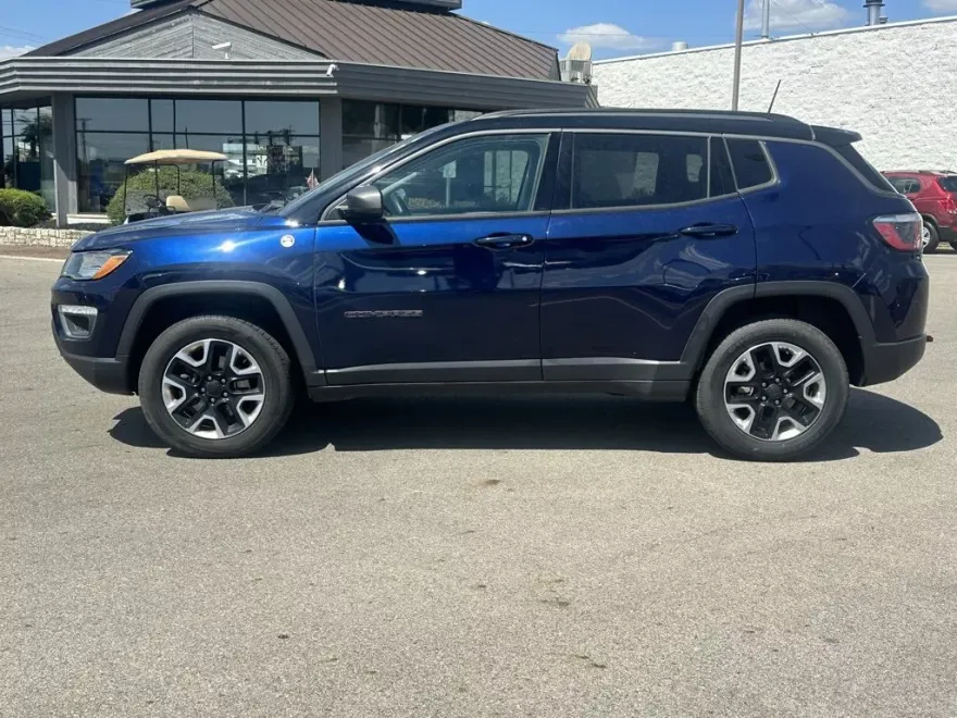 2017 Jeep Compass Trailhawk Sport photo 1