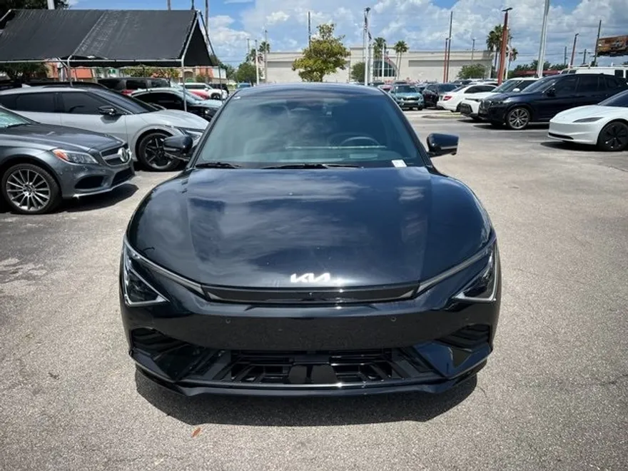 2025 Kia EV6 GT-Line photo 1
