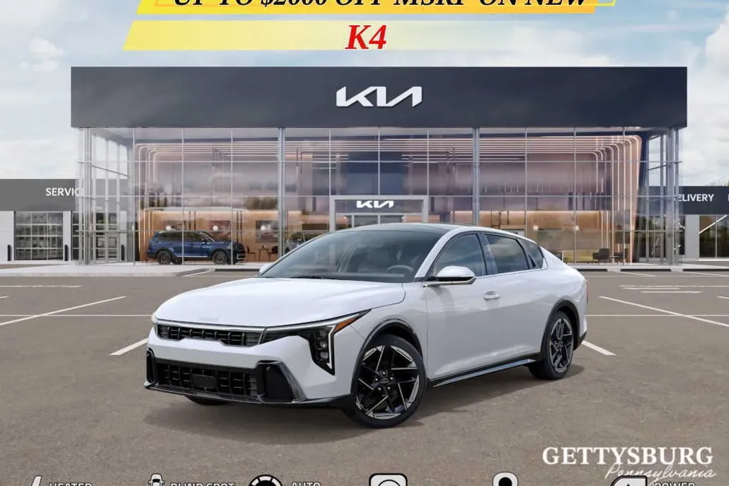 2025 Kia K4 GT-Line photo 1