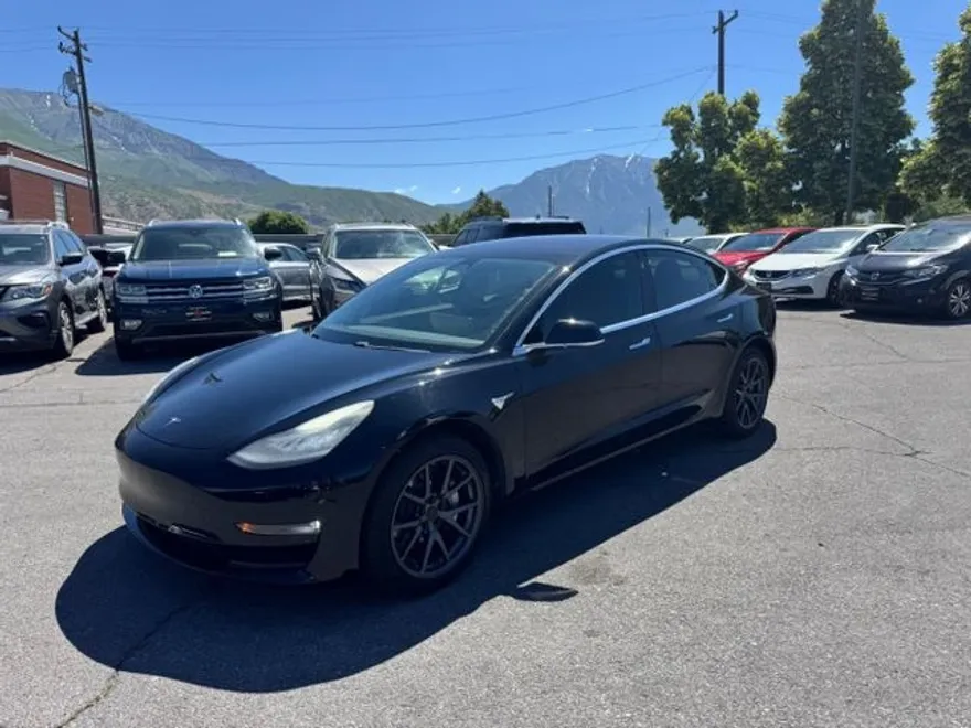 2018 Tesla Model 3 photo 1