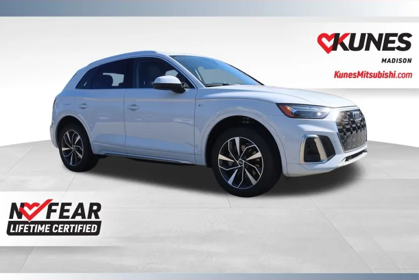 2023 Audi Q5 45 S line Premium photo 1