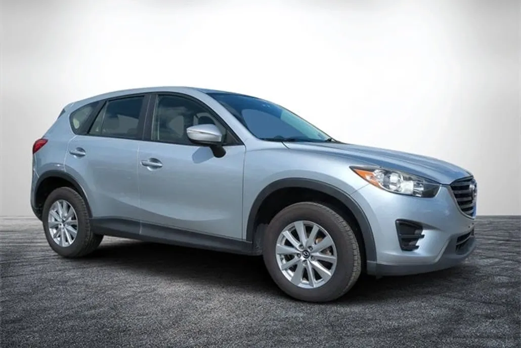 2016 Mazda CX-5 Sport photo 1