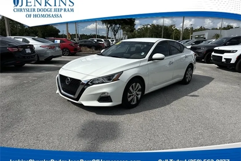2019 Nissan Altima 2.5 S photo 1