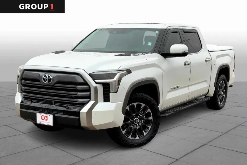 2023 Toyota Tundra Limited photo 1
