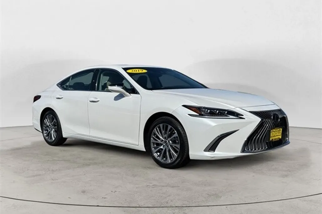 2019 Lexus ES 350 Luxury photo 1