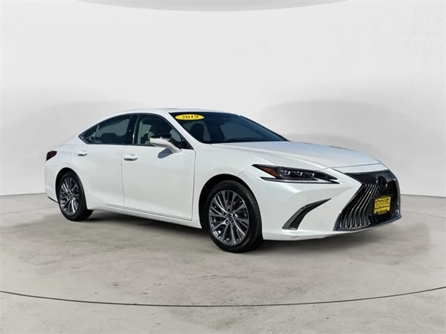 2019 Lexus ES 350 Luxury photo 1