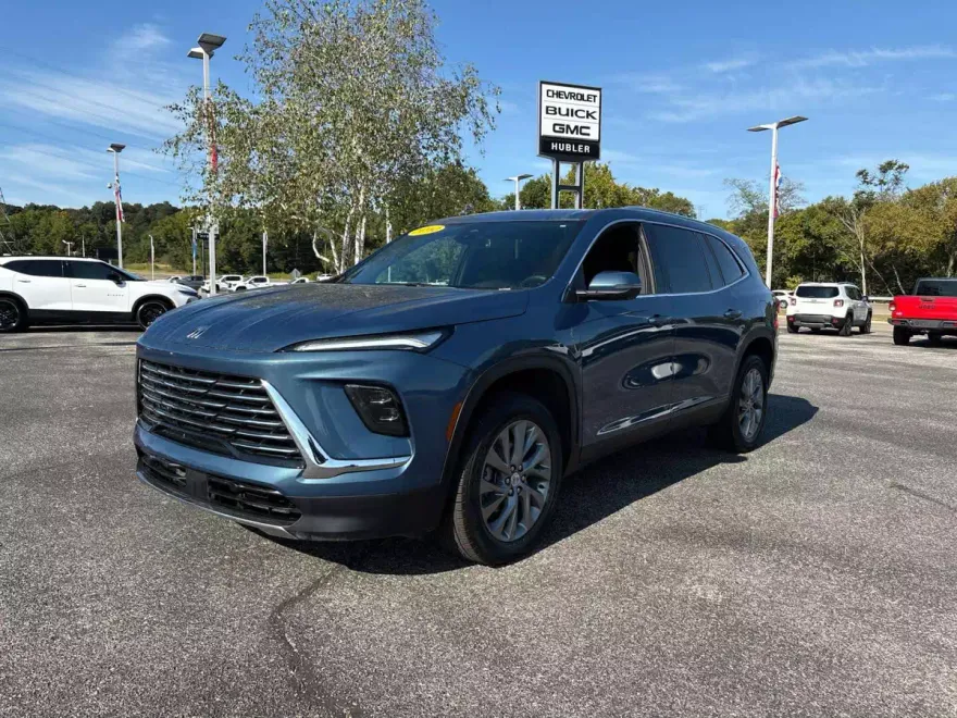 2025 Buick Enclave Preferred photo 1