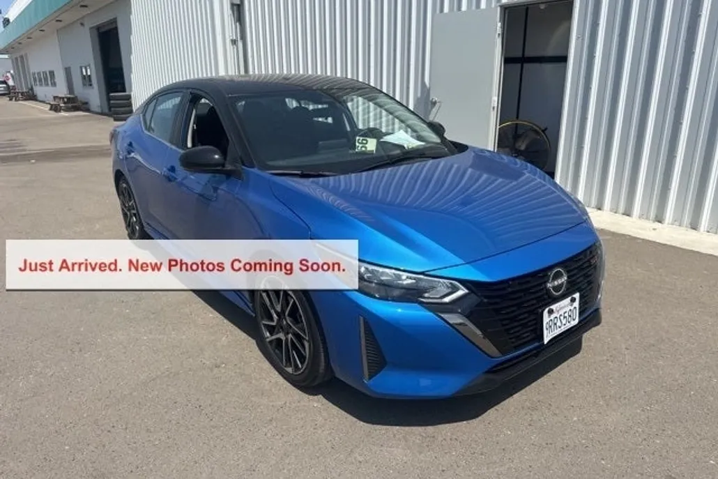 2025 Nissan Sentra SR photo 1