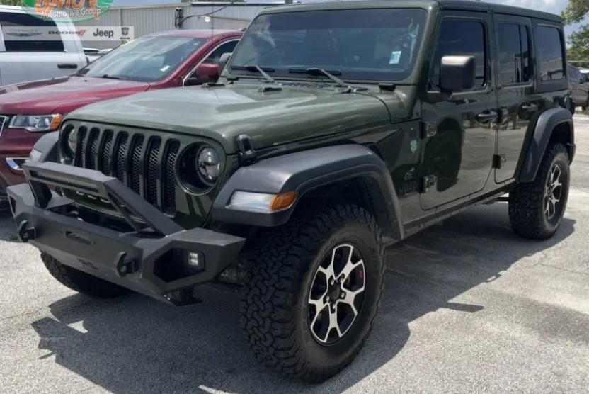 2023 Jeep Wrangler Sport Altitude photo 1