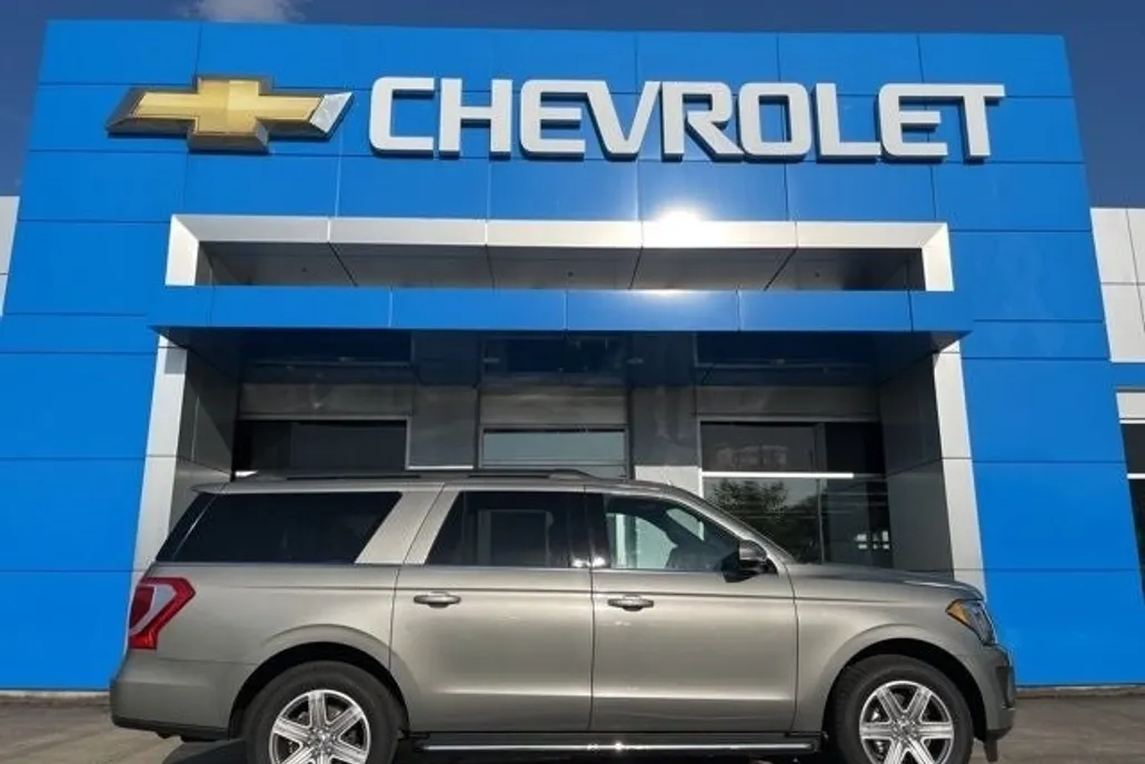 2019 Ford Expedition MAX XLT photo 1