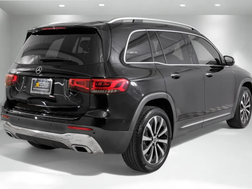 2021 Mercedes Benz GLB 250 photo 1