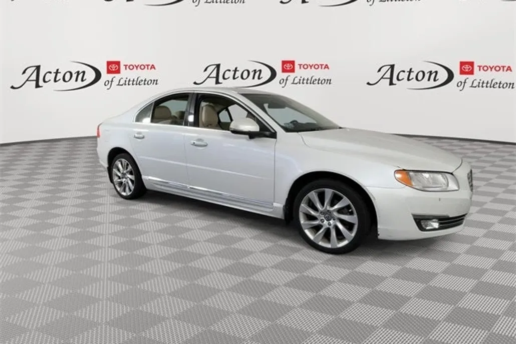 2015 Volvo S80 T6 Platinum photo 1