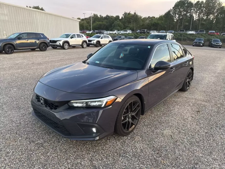 2024 Honda Civic Sport Touring photo 1