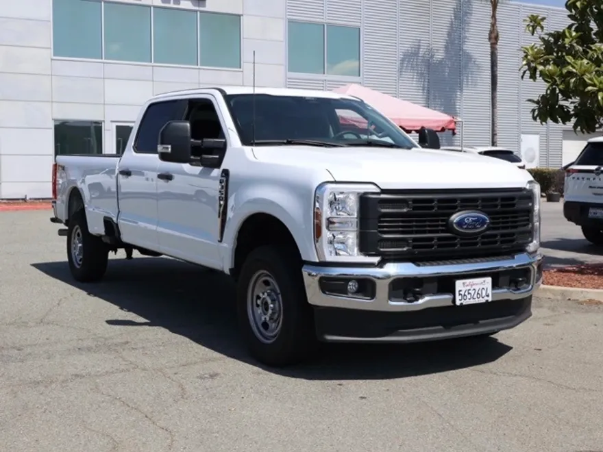 2024 Ford F-350 photo 1