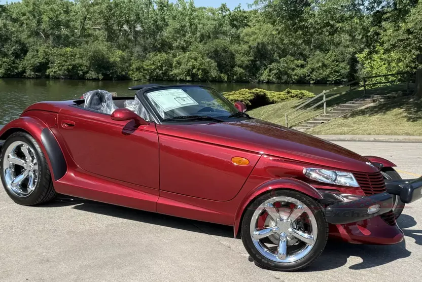 2002 Chrysler Prowler Base photo 1