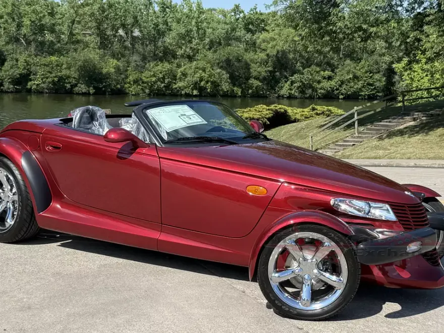 2002 Chrysler Prowler Base photo 1