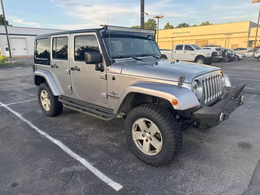 2013 Jeep Wrangler Unlimited Freedom photo 1