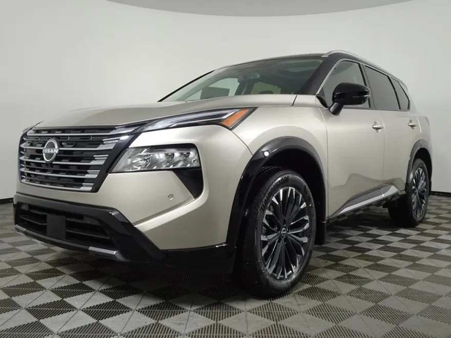 2026 Nissan Rogue Platinum photo 1