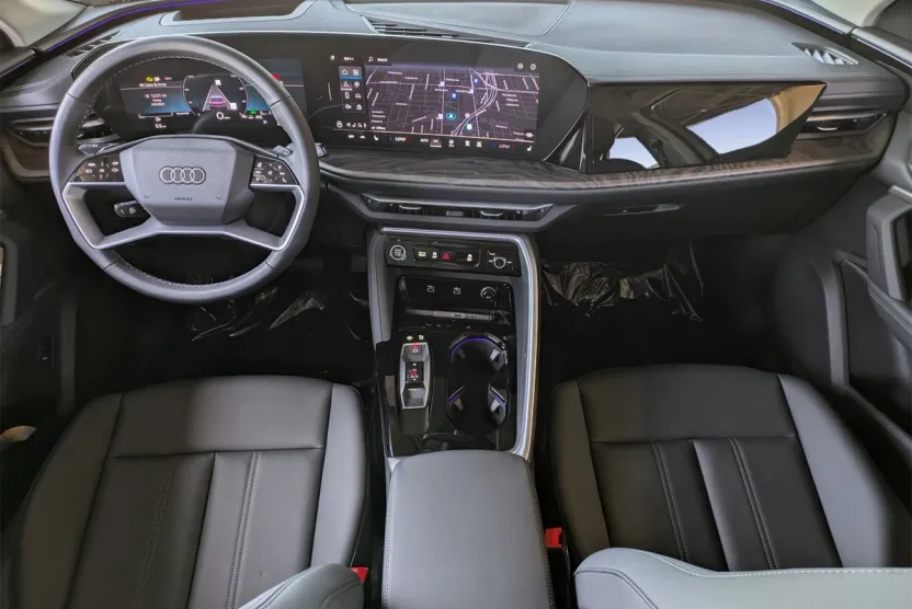2025 Audi Q5 2.0T Premium Plus photo 1
