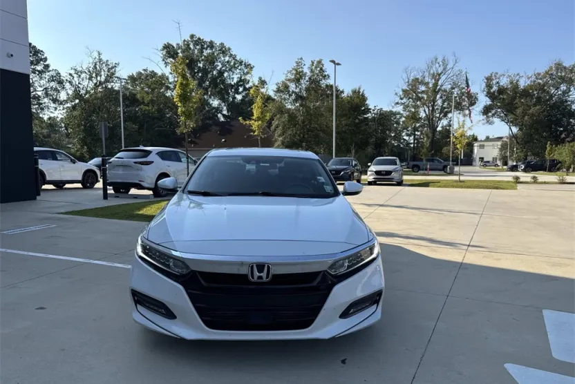 2020 Honda Accord EX photo 1