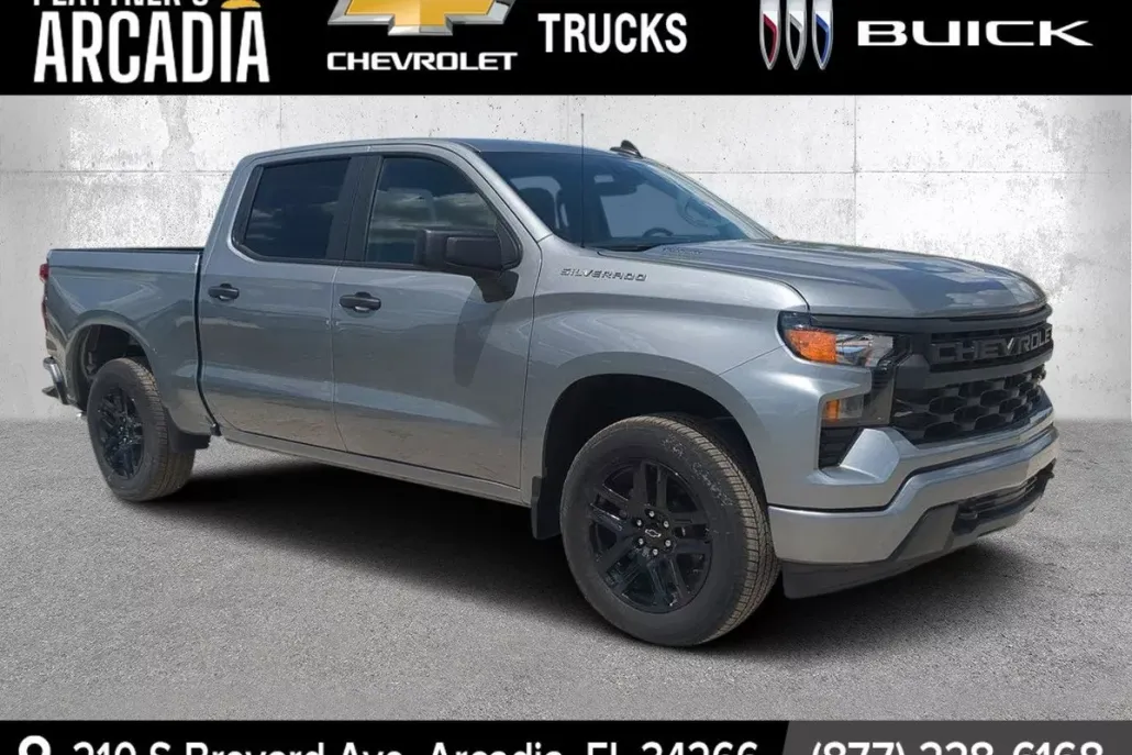 2025 Chevrolet Silverado 1500 Custom photo 1