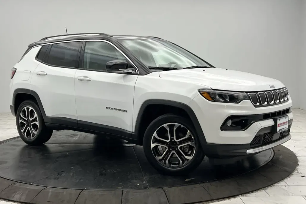 2022 Jeep Compass Limited photo 1