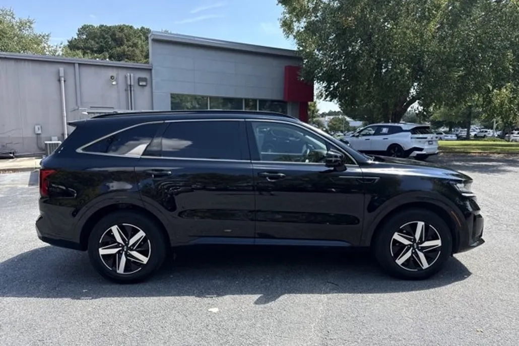 2021 Kia Sorento S photo 1