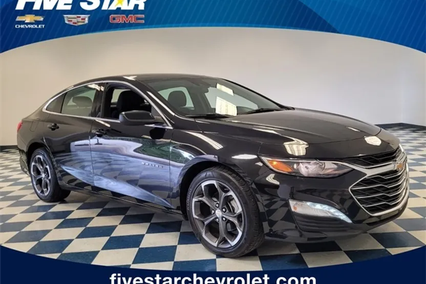 2023 Chevrolet Malibu 1LT photo 1