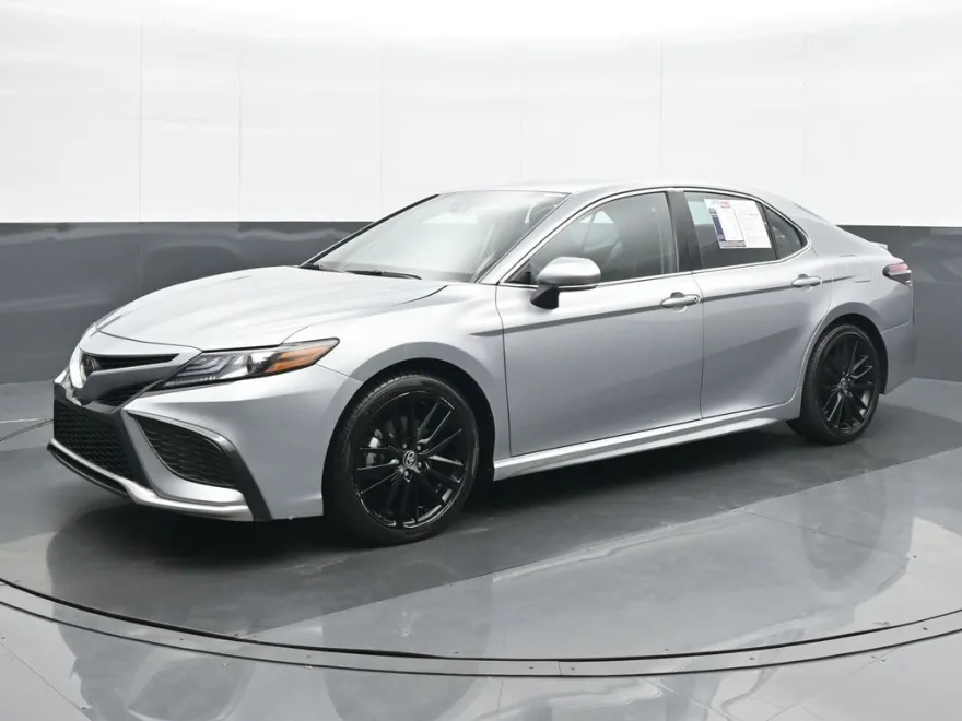 2023 Toyota Camry XSE photo 1