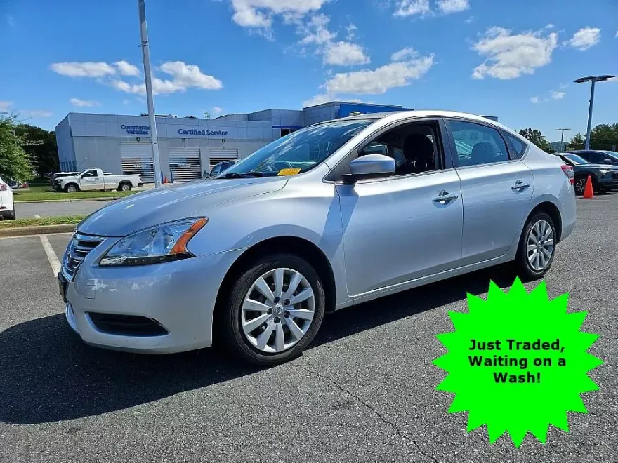 2015 Nissan Sentra SV photo 1