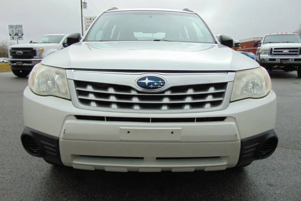 2011 Subaru Forester 2.5X photo 1