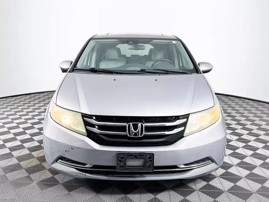 2016 Honda Odyssey EX-L photo 2