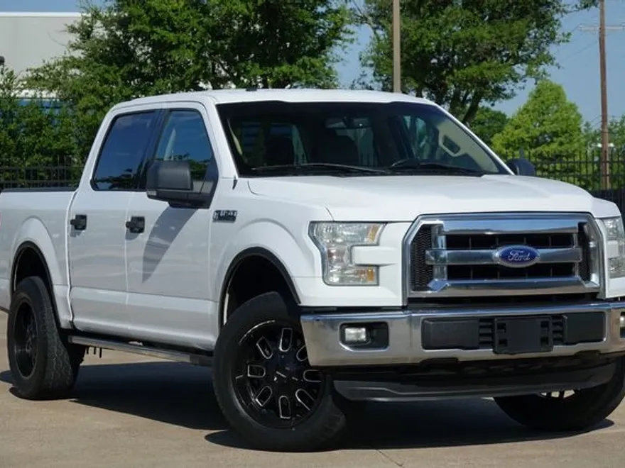 2015 Ford F-150 XLT photo 1