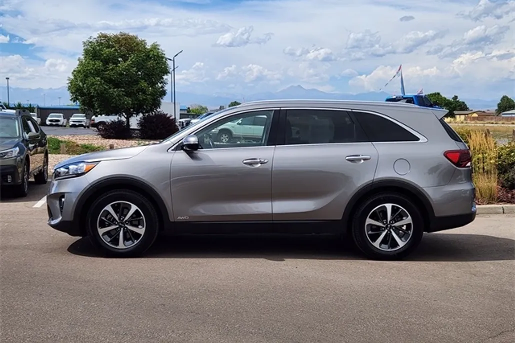 2019 Kia Sorento EX photo 1
