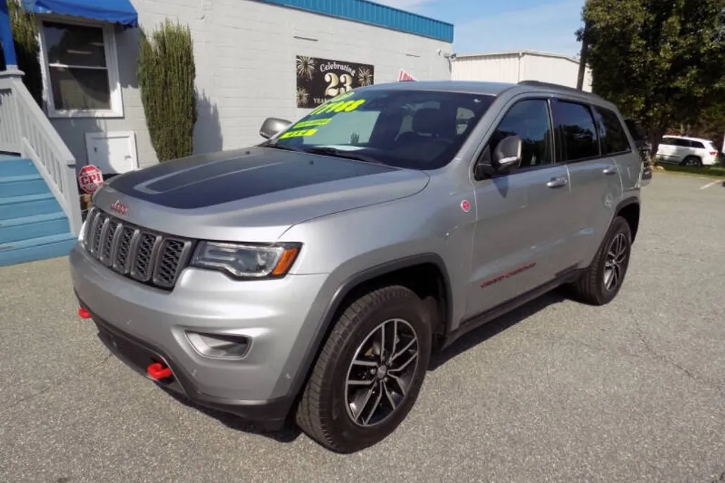 2017 Jeep Grand Cherokee Trailhawk photo 1