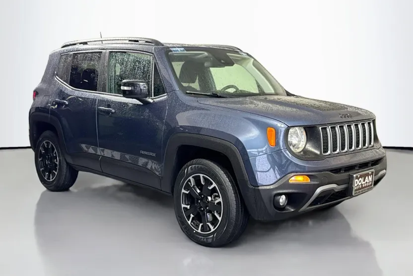 2023 Jeep Renegade Latitude photo 1