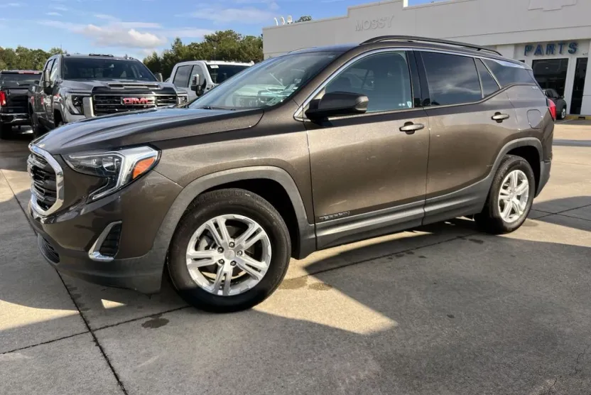2020 Gmc Terrain SLE photo 1